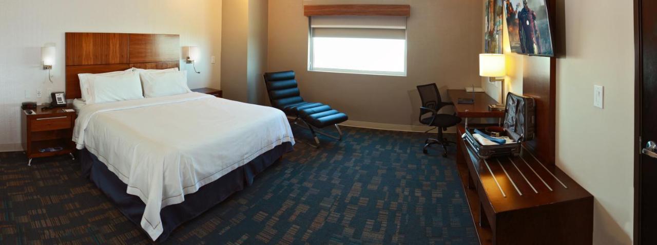 Holiday Inn Express & Suites Mexicali By Ihg Exterior foto