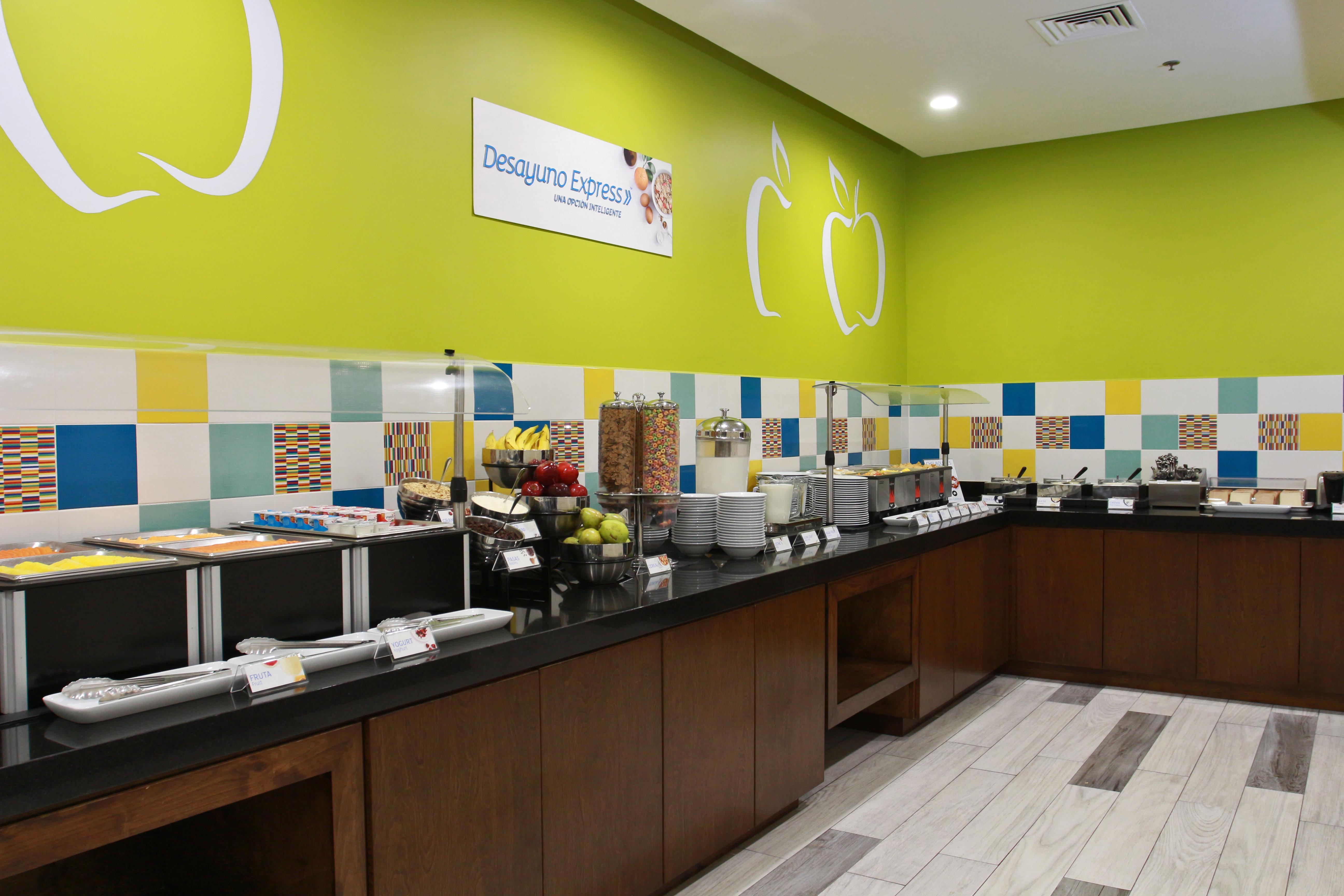 Holiday Inn Express & Suites Mexicali By Ihg Exterior foto