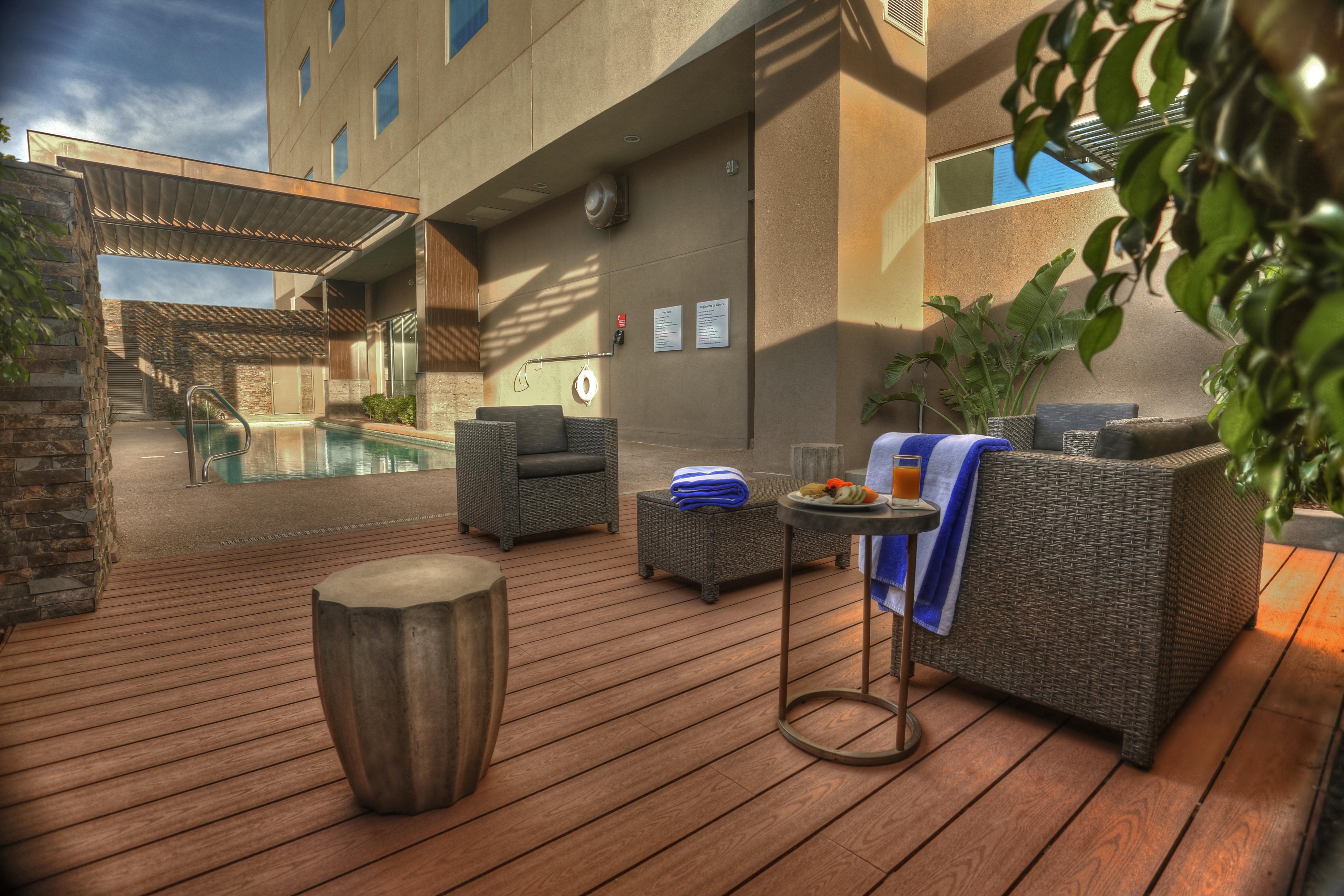 Holiday Inn Express & Suites Mexicali By Ihg Exterior foto
