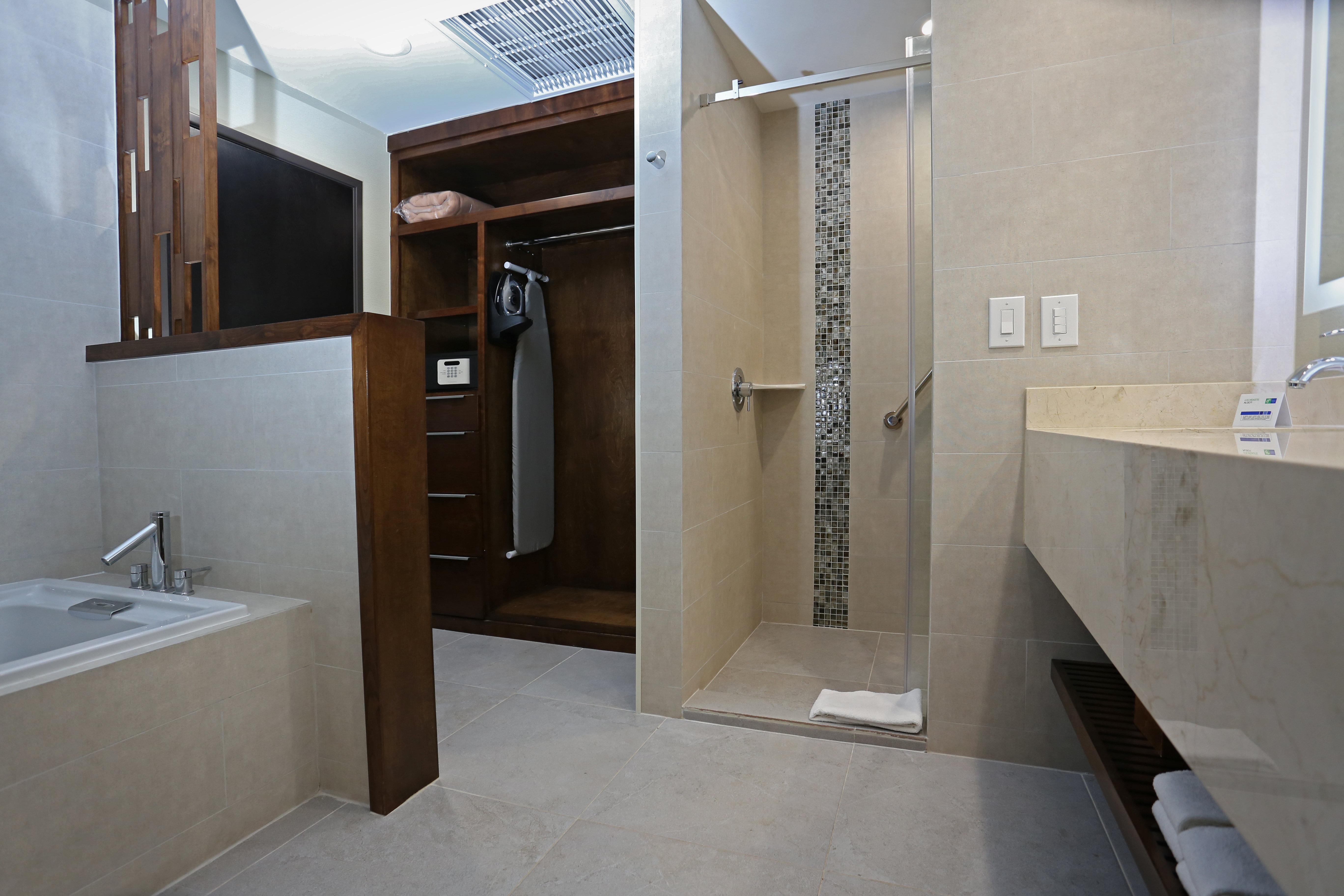 Holiday Inn Express & Suites Mexicali By Ihg Exterior foto